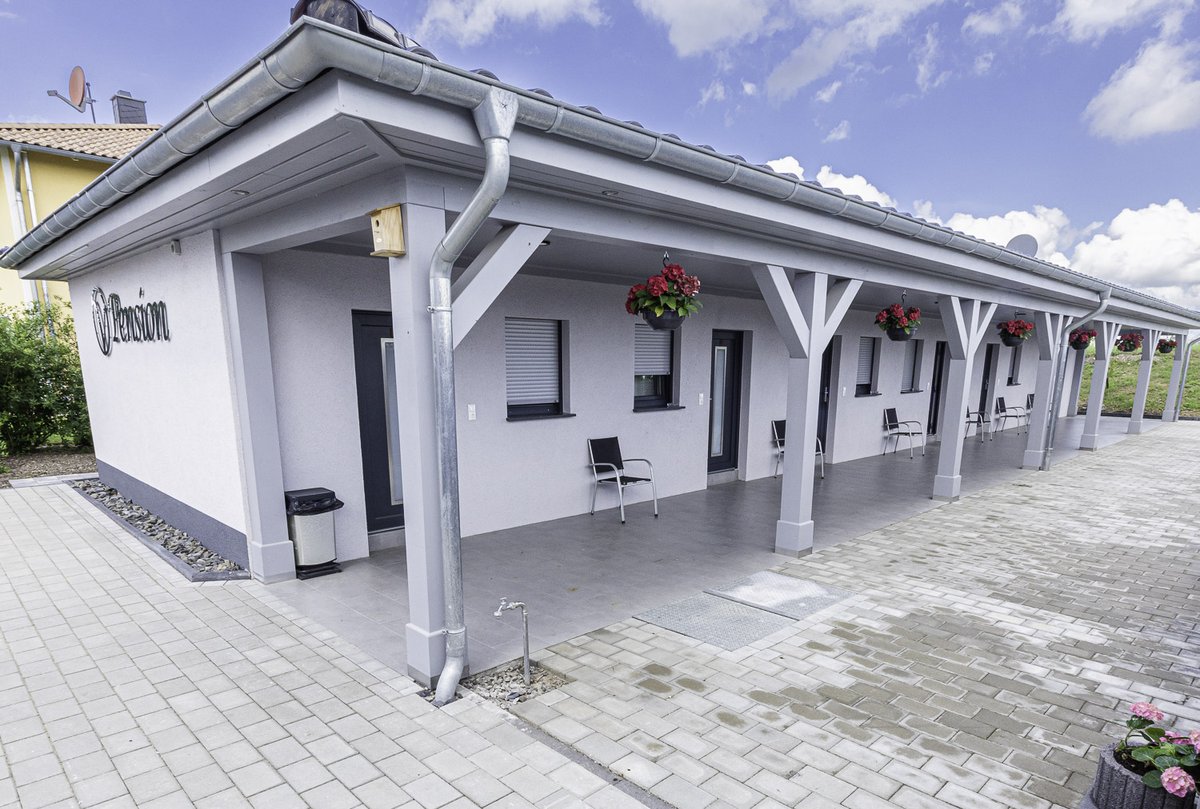 Apartment Pension Villa Restaurant Soemmerda komfortabel eingerichtet