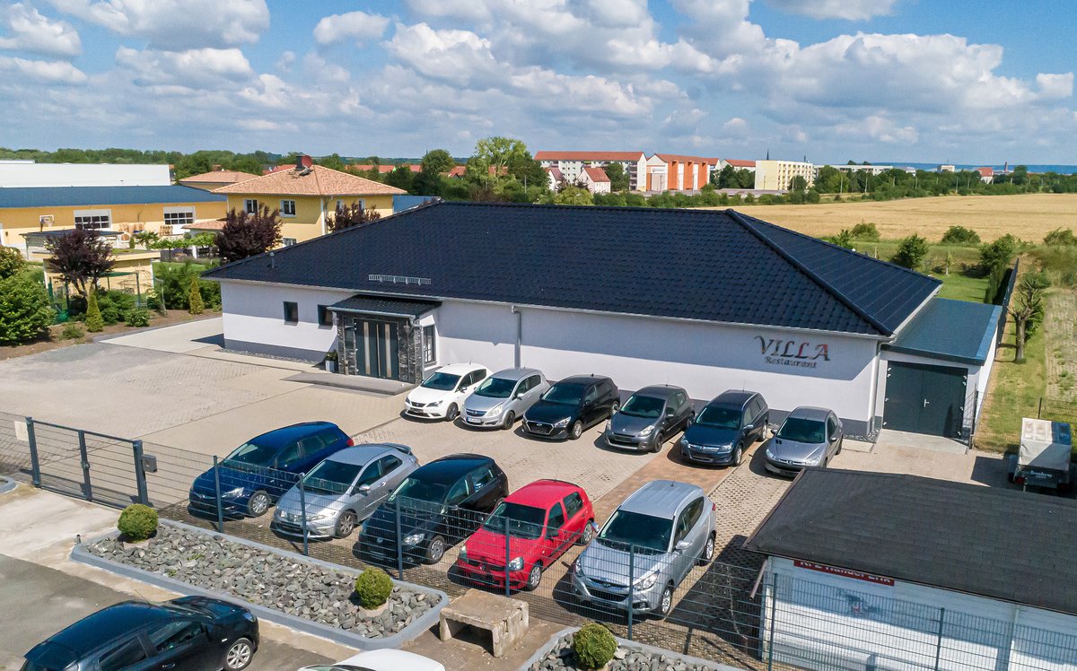 Villa Restaurant Soemmerda Aussenansicht von vorn Erfurter Hoehe 14